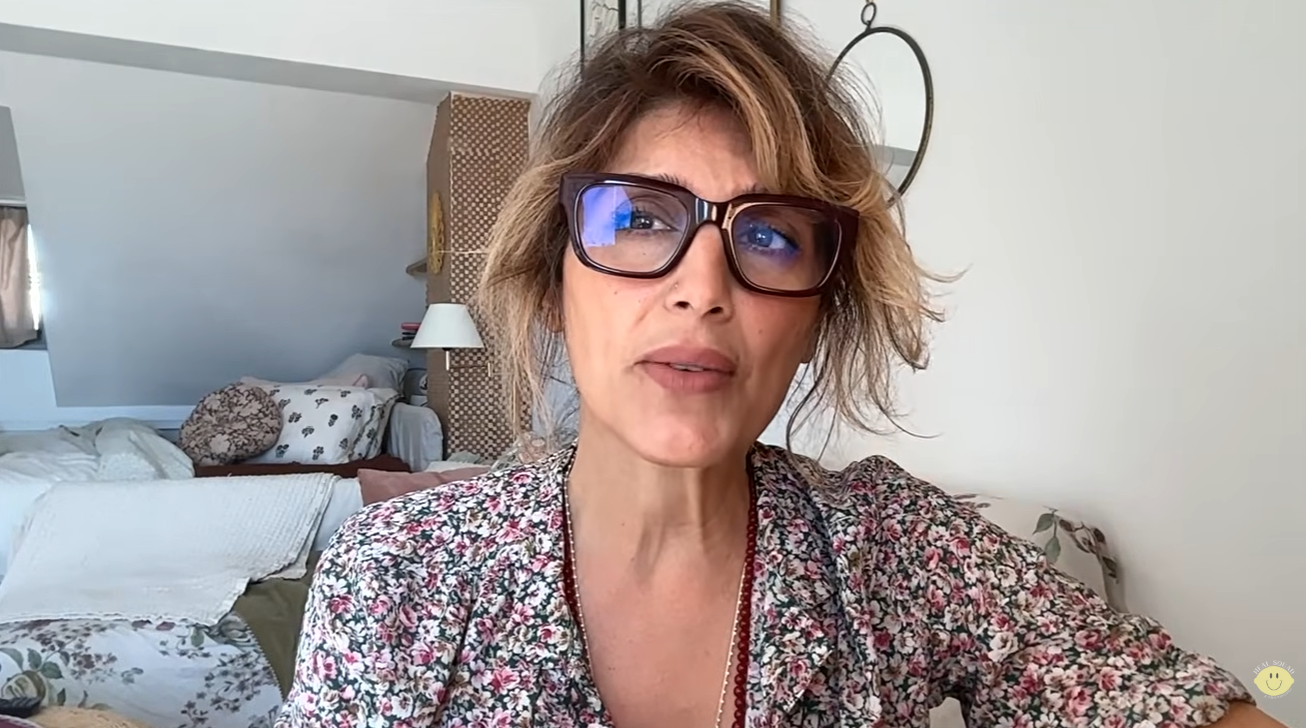 Jennifer Esposito during her interview on the "Heal Squad" podcast, published August 11, 2026. | Source: YouTube/Maria Menounos