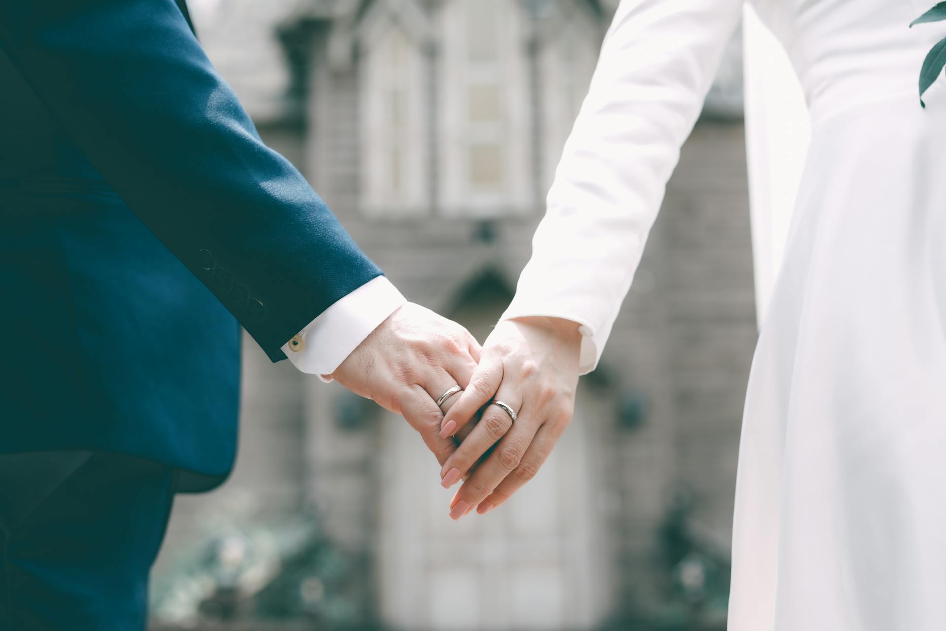 A couple on their wedding day | Source: Pexels