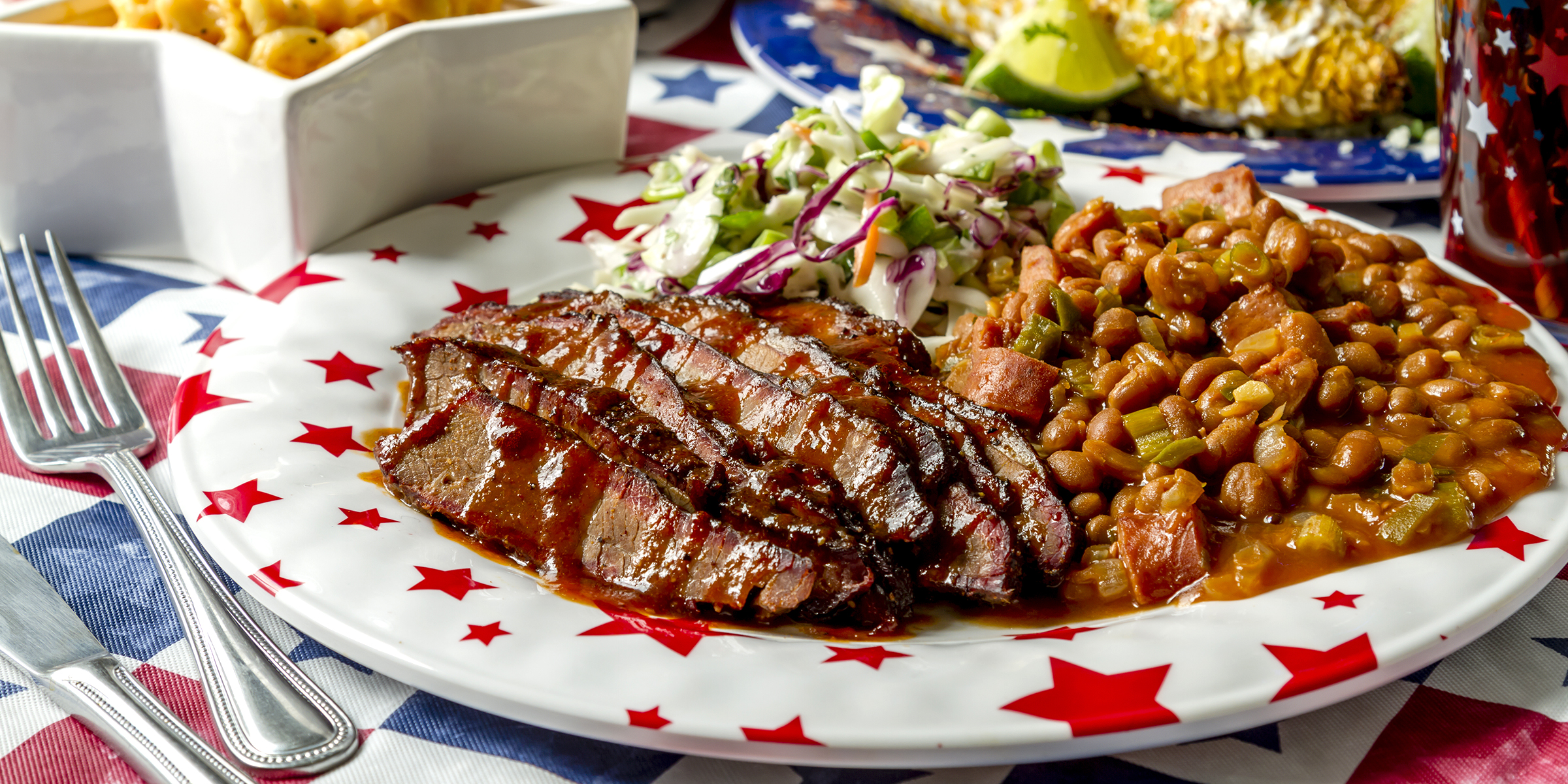 A plate of food for July 4th celebrations | Source: Shutterstock