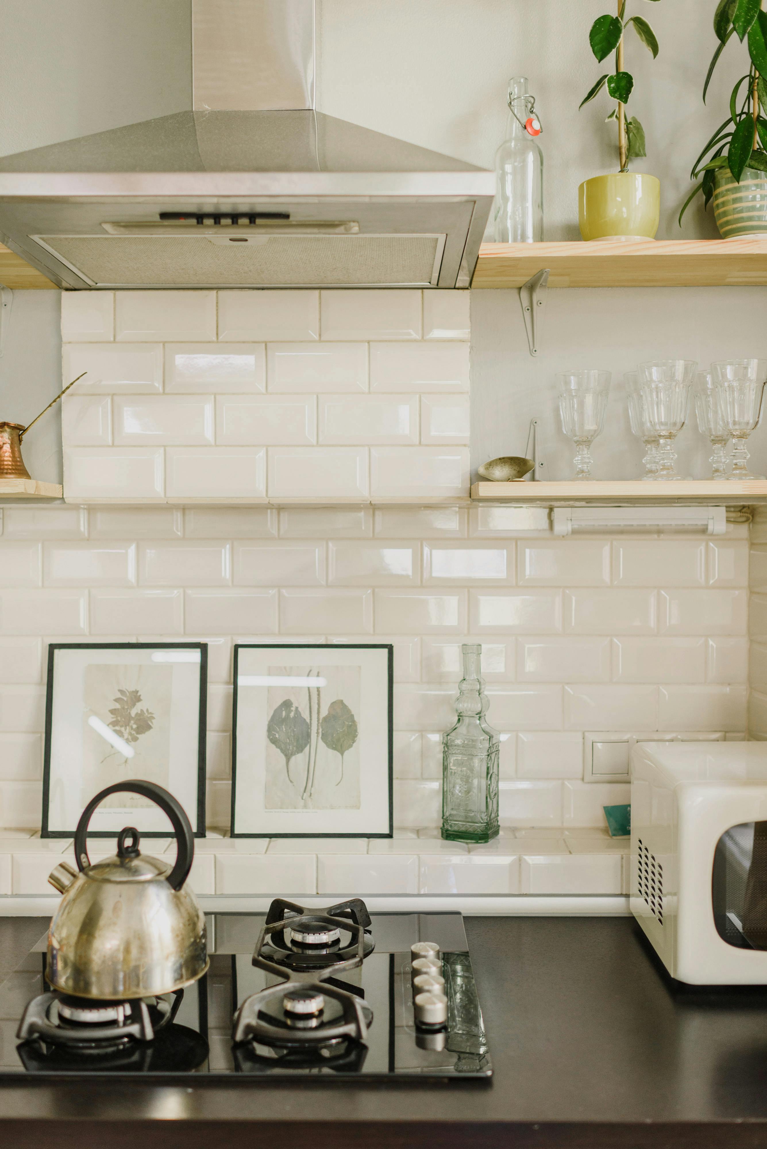 A kettle on a stove | Source: Pexels