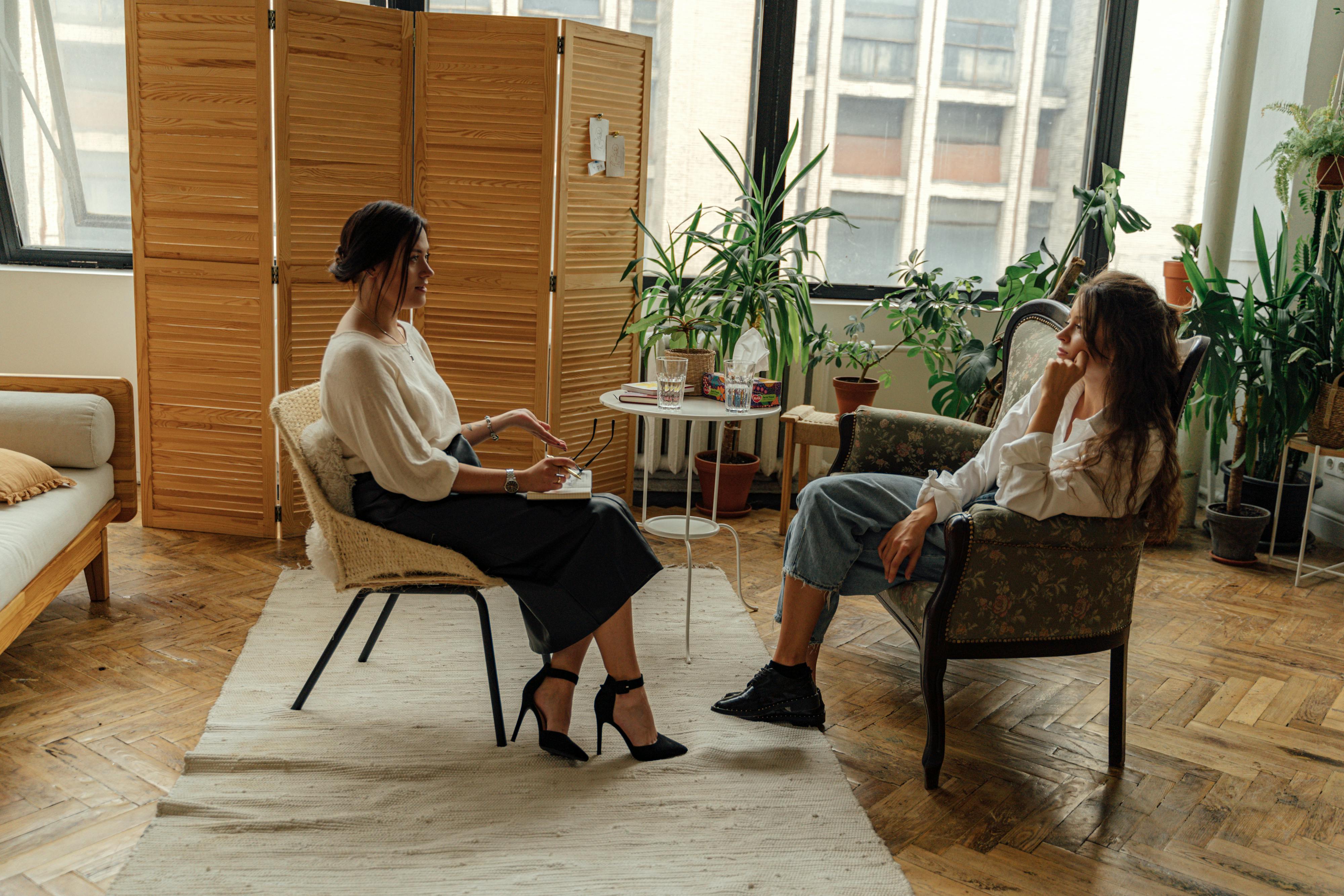 Women having a meeting | Source: Pexels