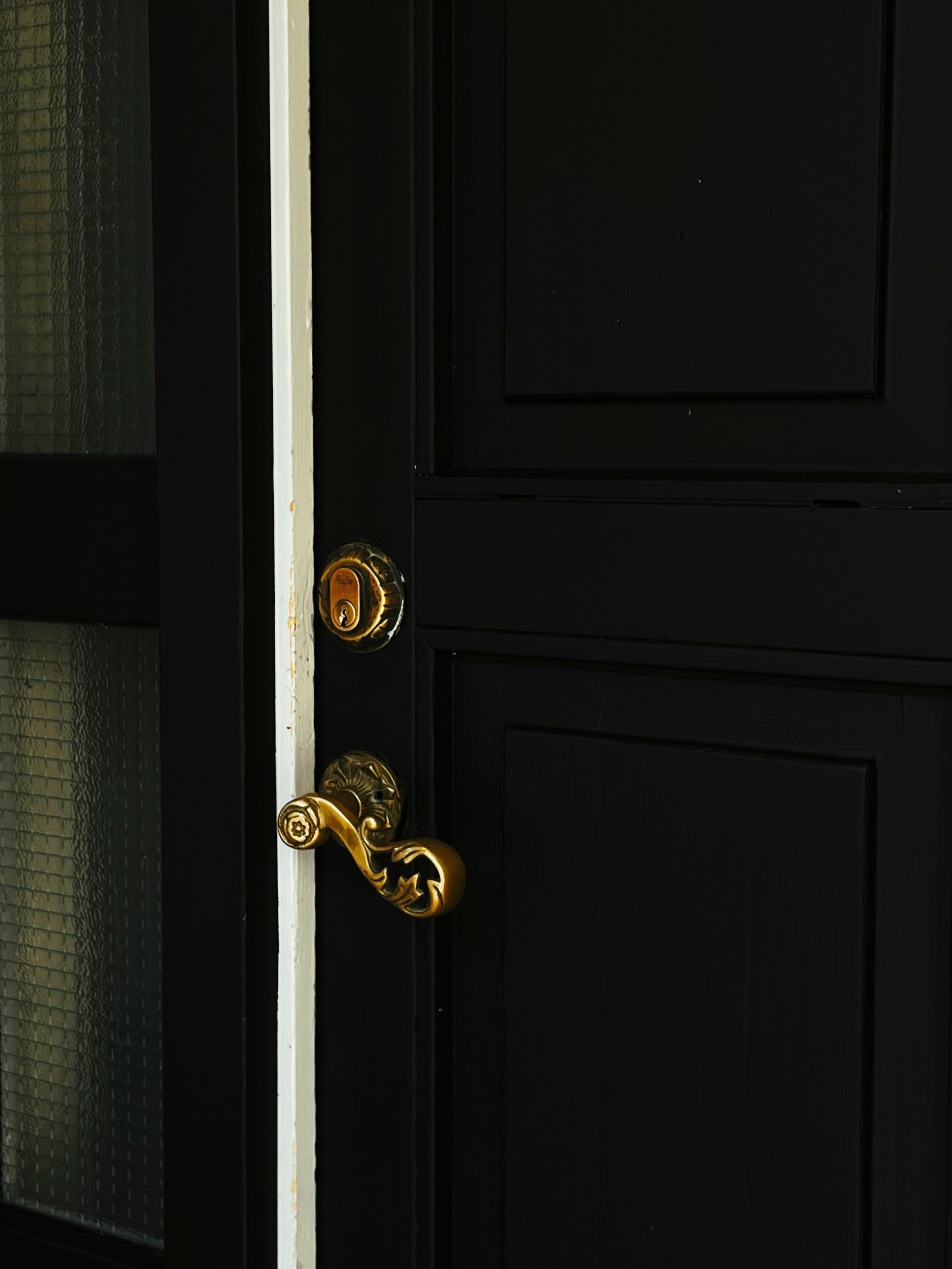 A door handle | Source: Unsplash