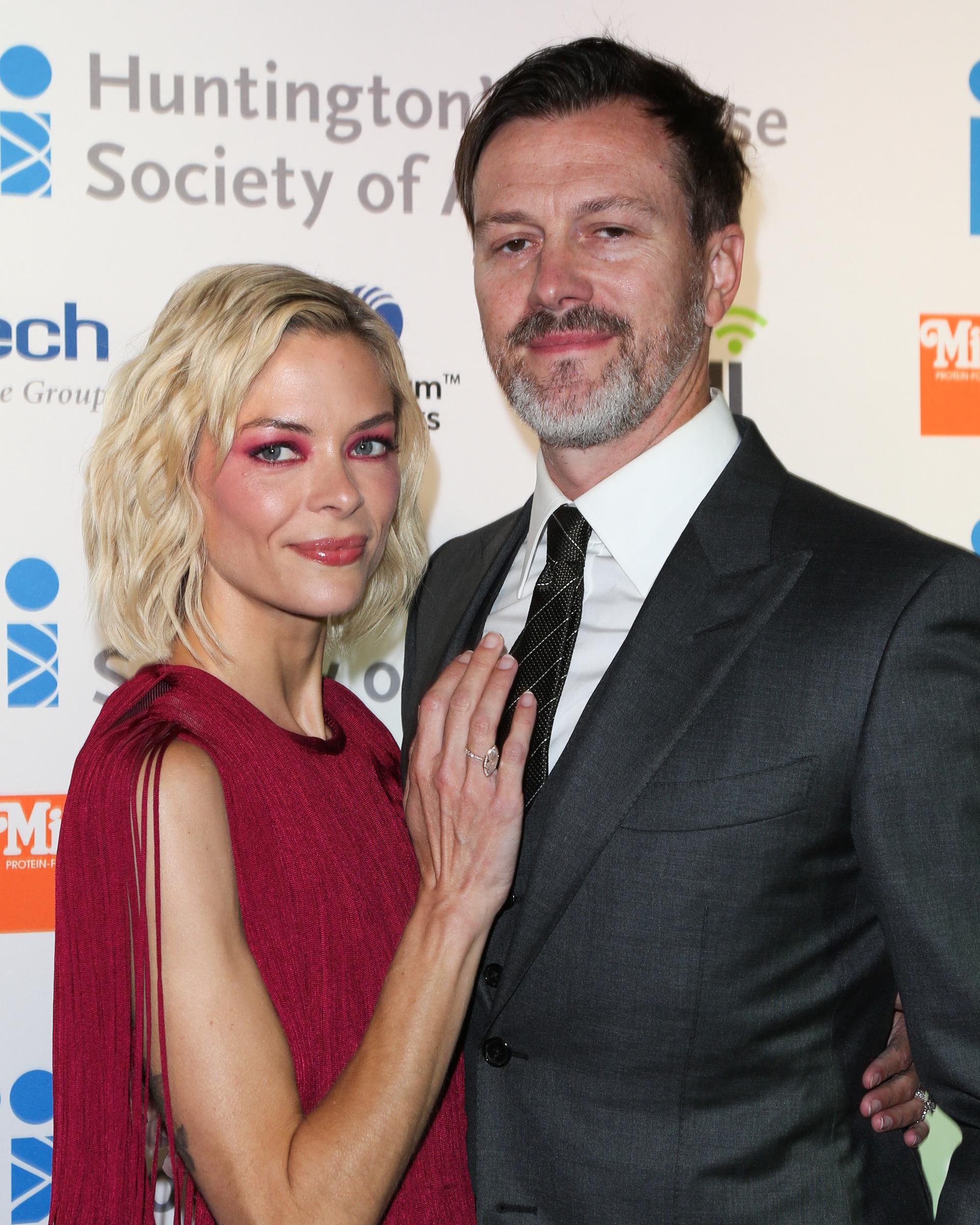 Jaime King and Kyle Newman attend the 5th annual Freeze HD Gala at Avalon Hollywood on September 28, 2019, in Los Angeles, California. | Source: Getty Images