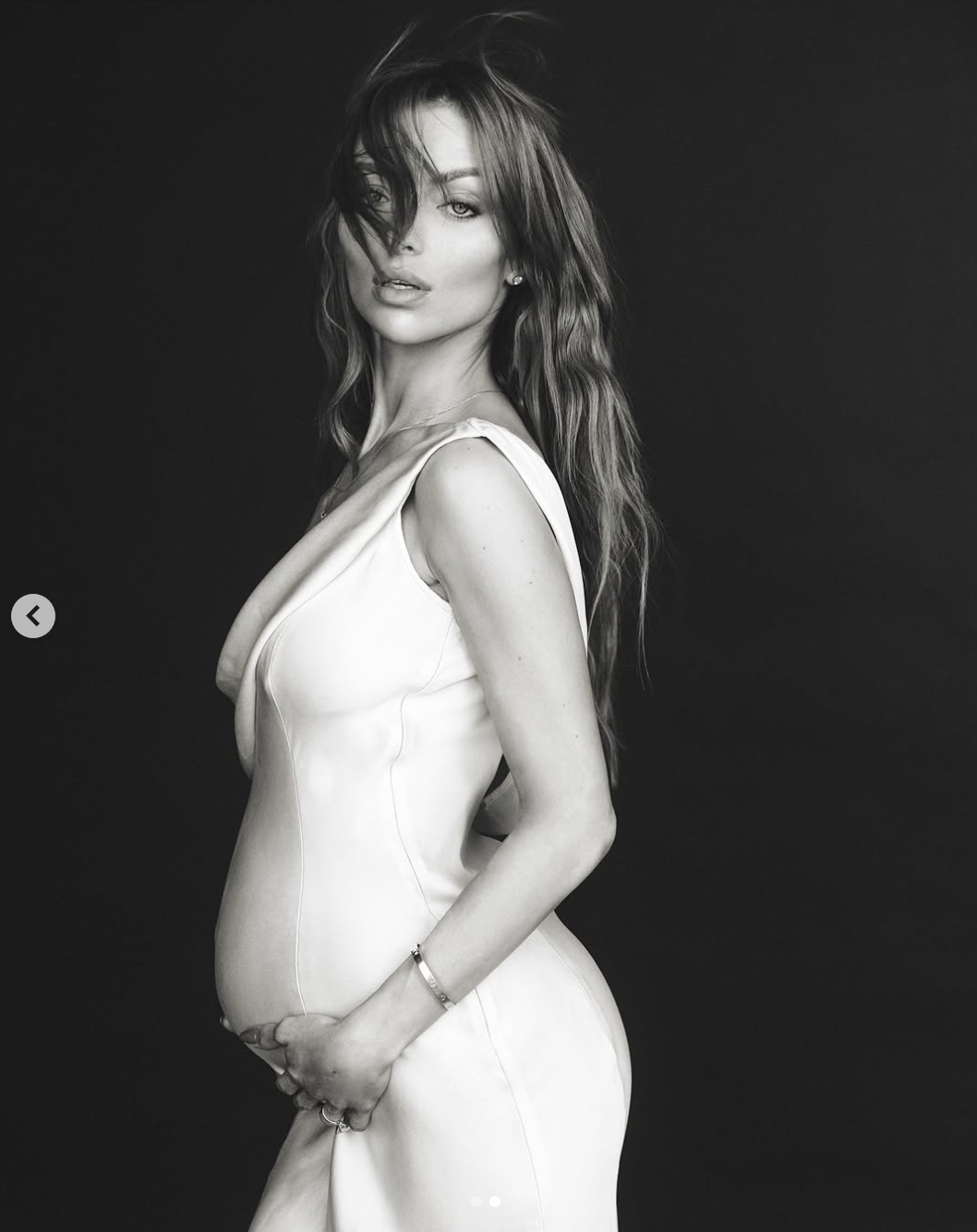 Francesca Eastwood poses in her mom, Frances Fisher's, dress, posted on May 29, 2025 | Source: Instagram/francescaeastwood