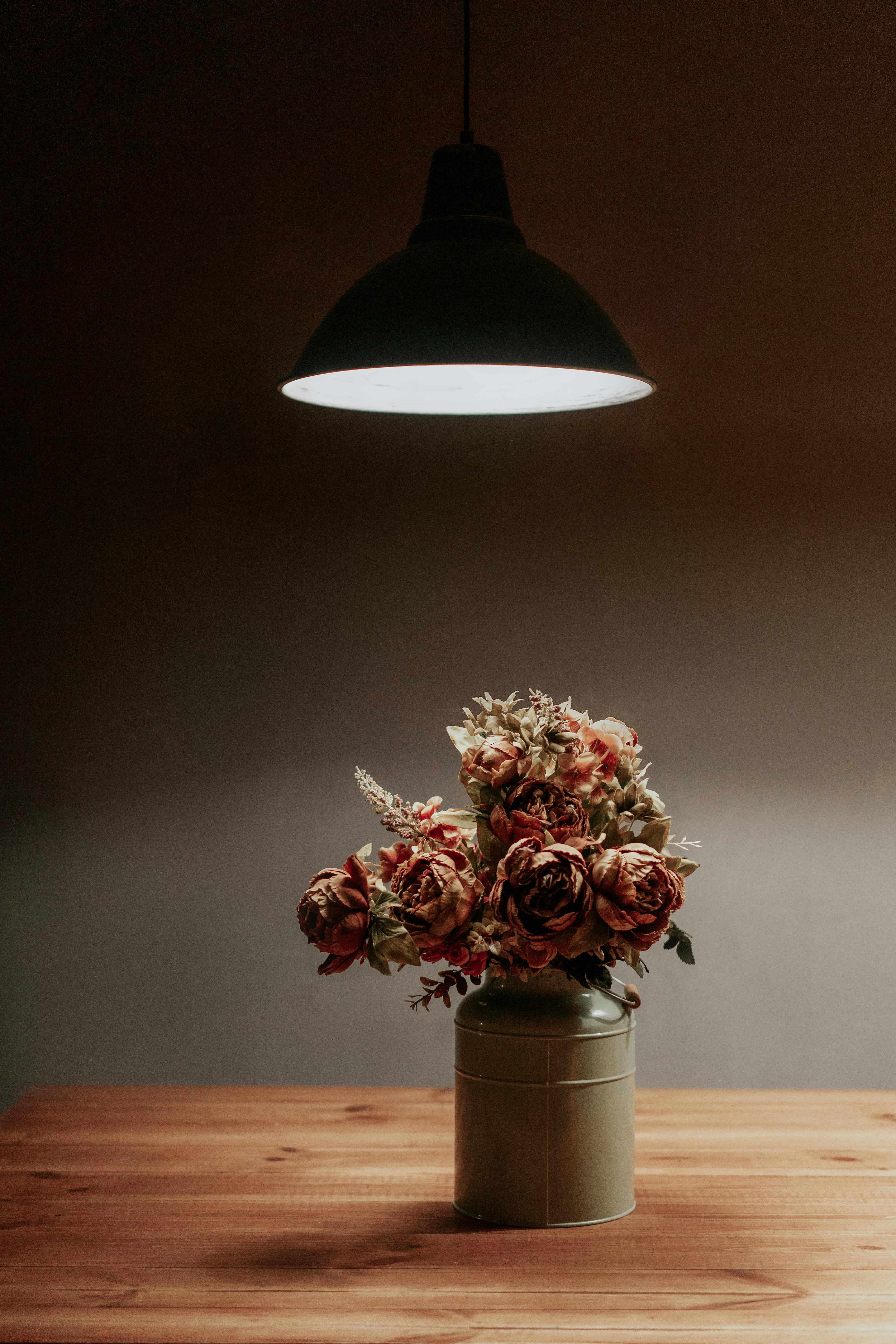 A switched-on lamp | Source: Pexels