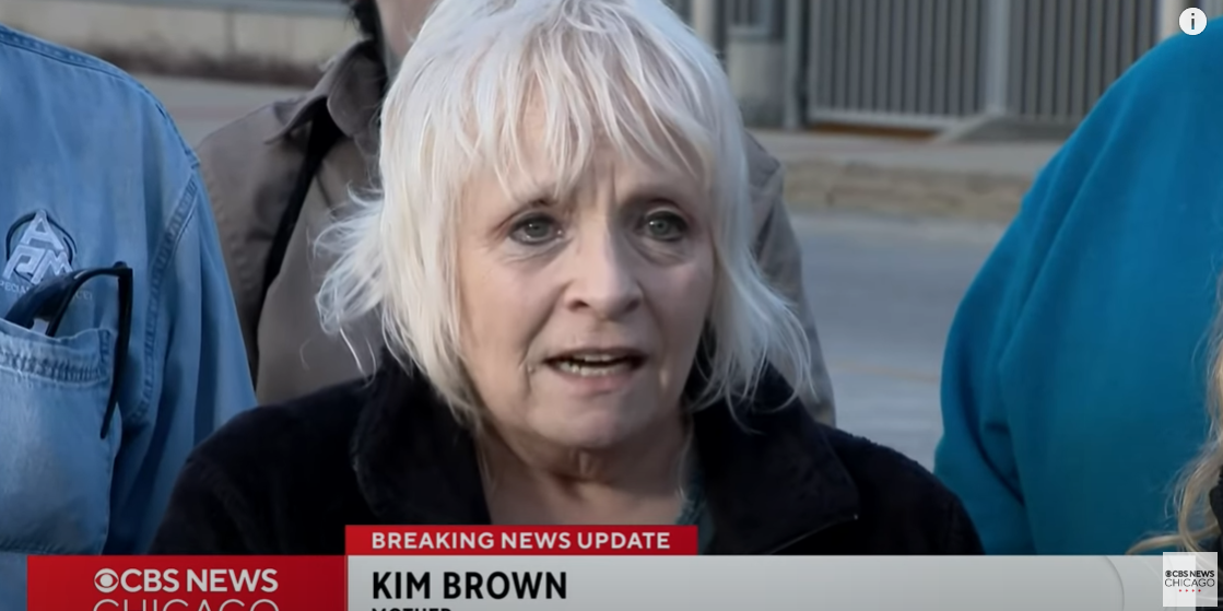 Kim Brown, Brieonna Cassell's mother, speaks to reporters on March 12, 2025. | Source: YouTube/CBS Chicago
