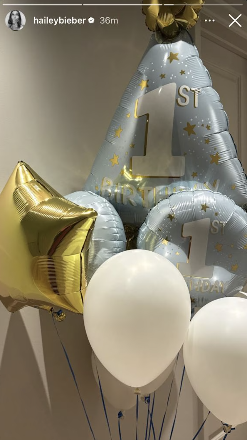 Jack Bieber's birthday balloons, posted by proud mom Hailey Bieber on August 22, 2025. | Source: Instagram/haileybieber