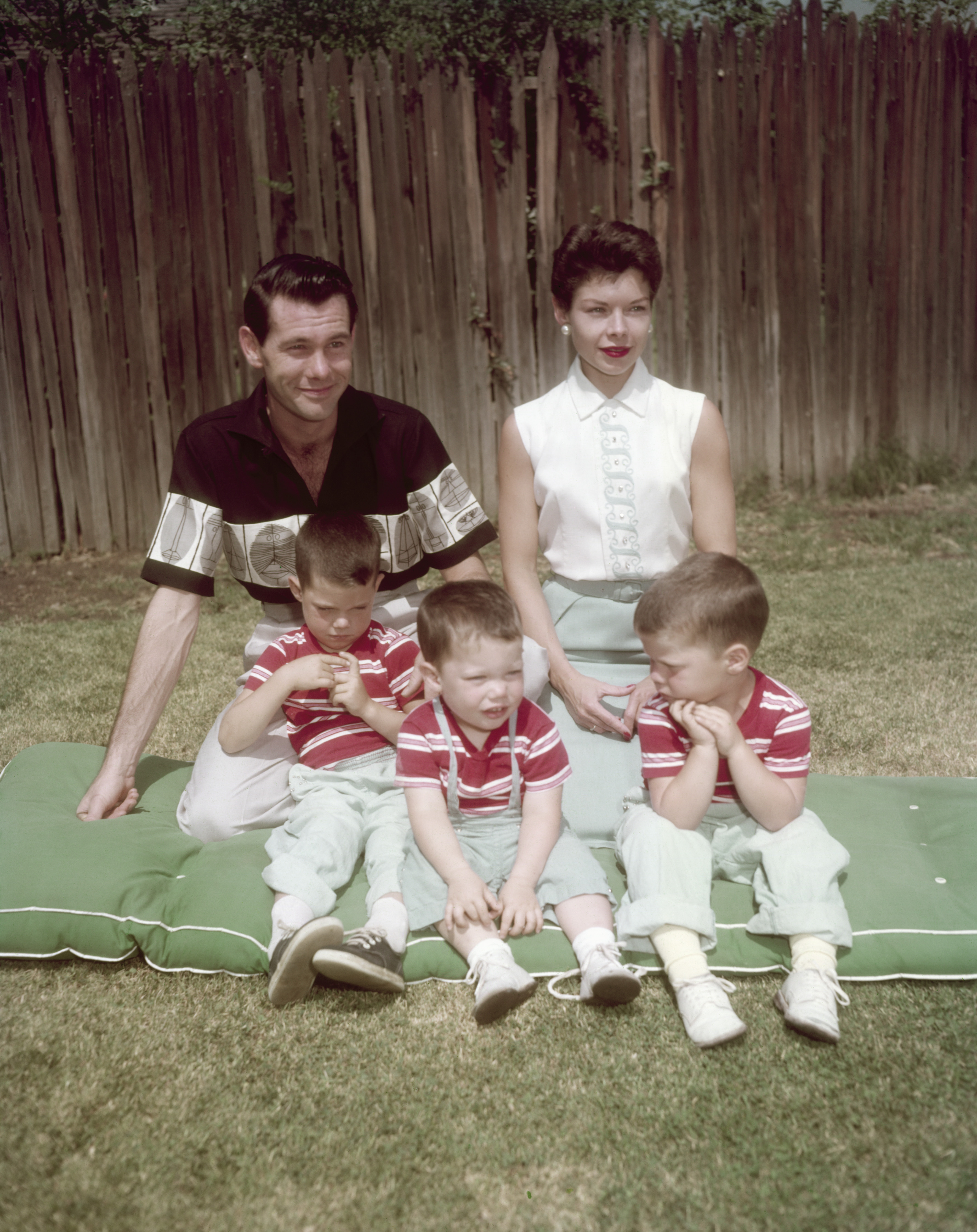 Johnny Carson (1925 - 2005) with his first wife Jody Wolcott and their sons (left to right) Christopher, Cory and Richard (1952 - 1991)at their home in Encino, California, circa 1955. | Source: Getty Images