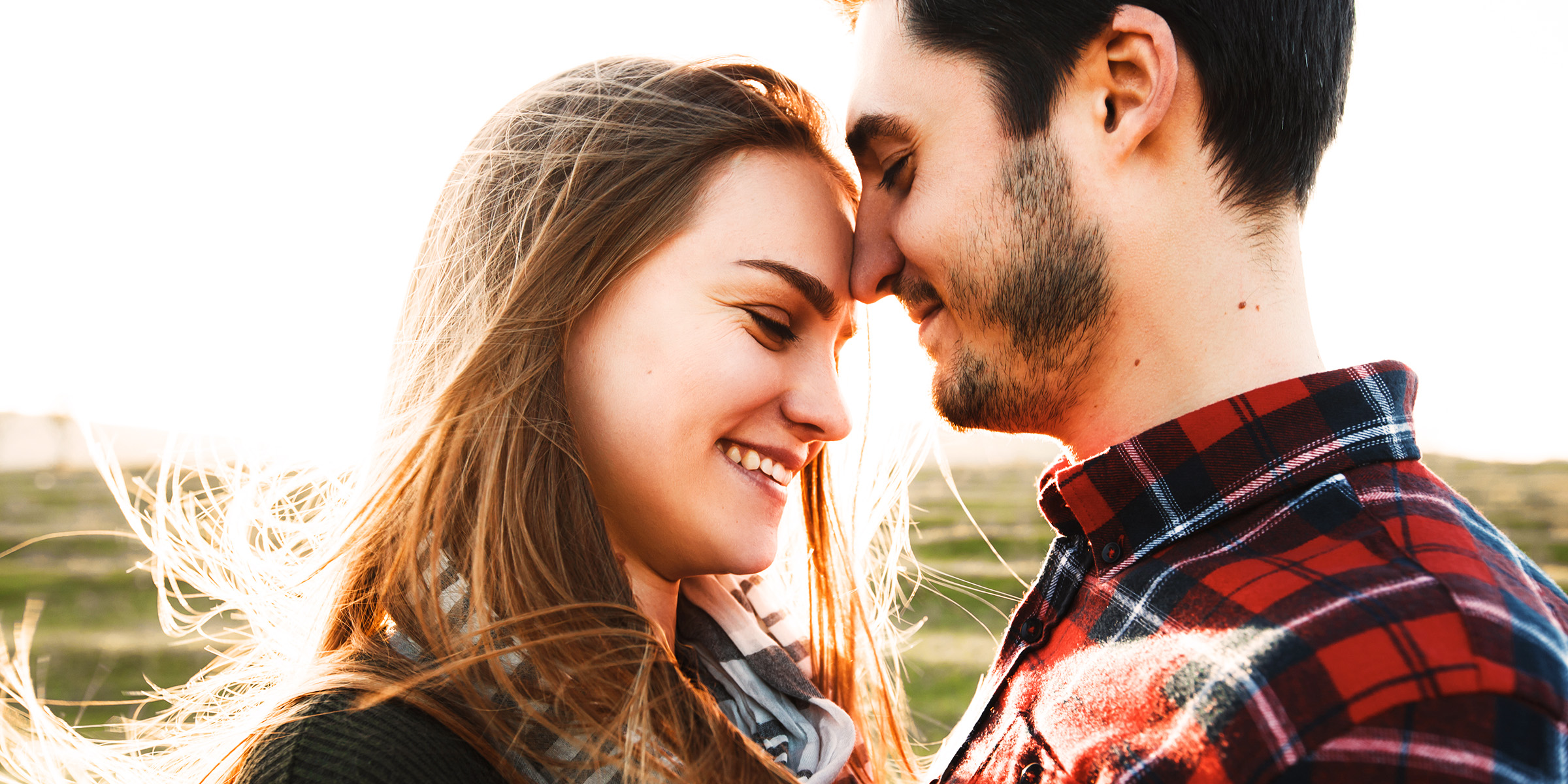 A smiling couple | Source: Shutterstock