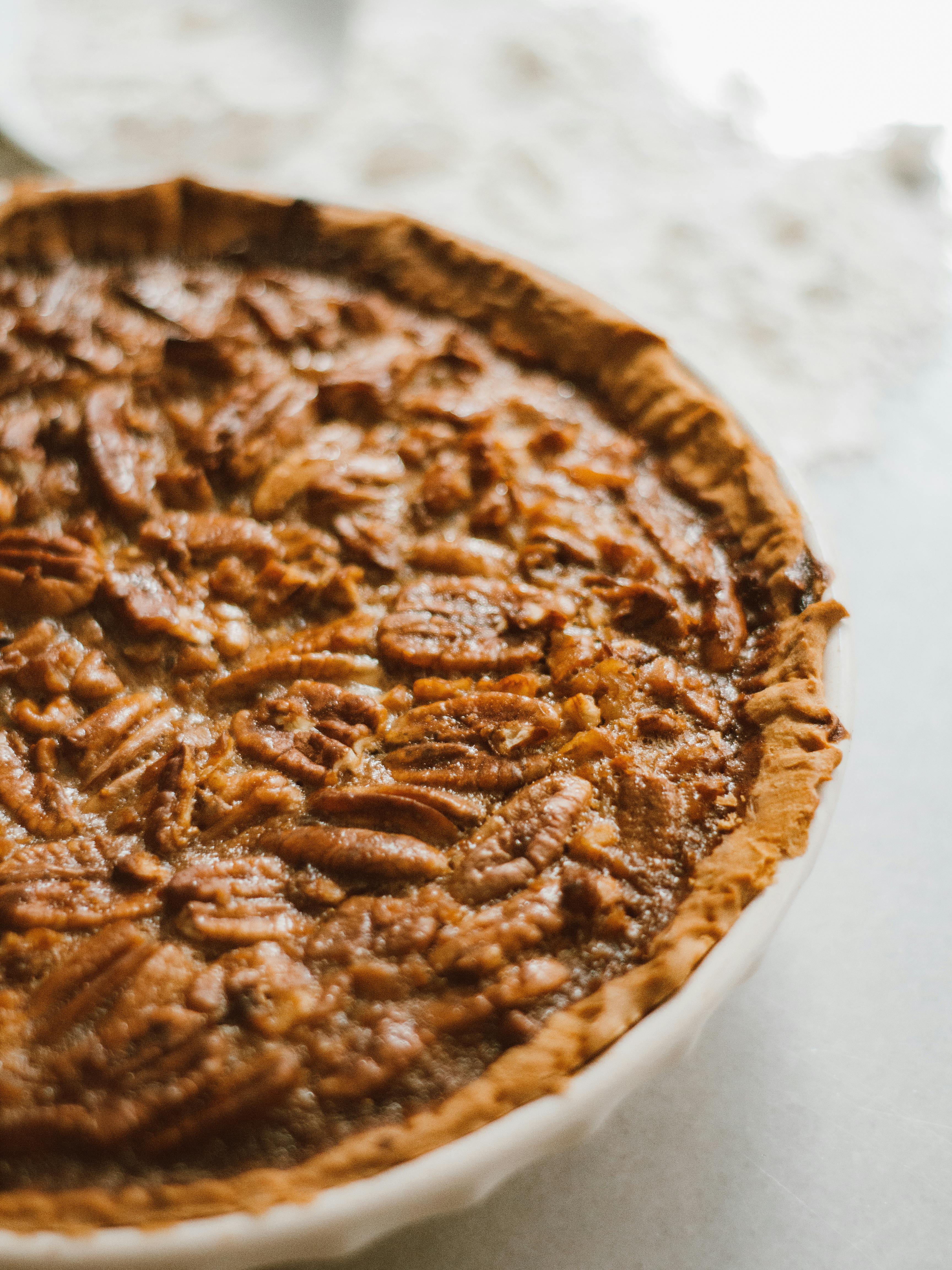 A close up of a pecan pie | Source: Pexels