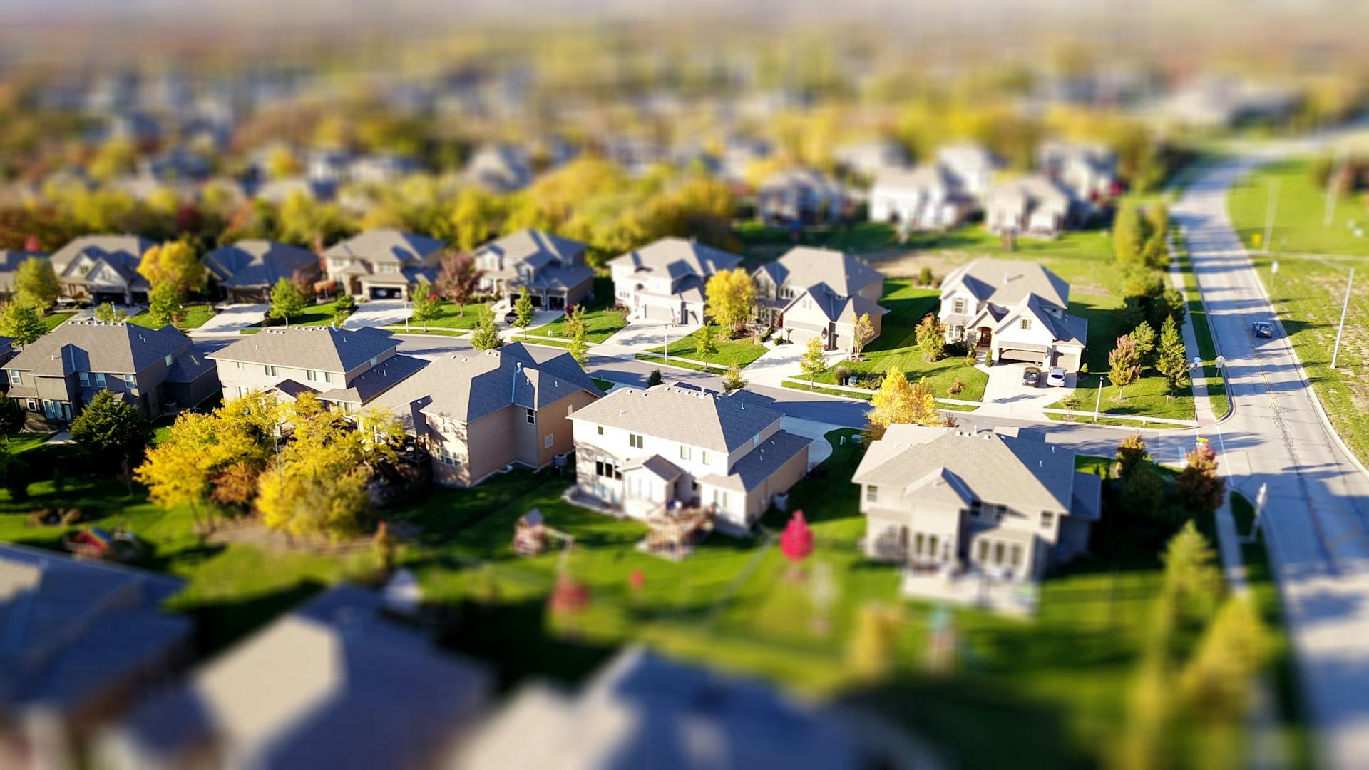 A neighborhood | Source: Pexels