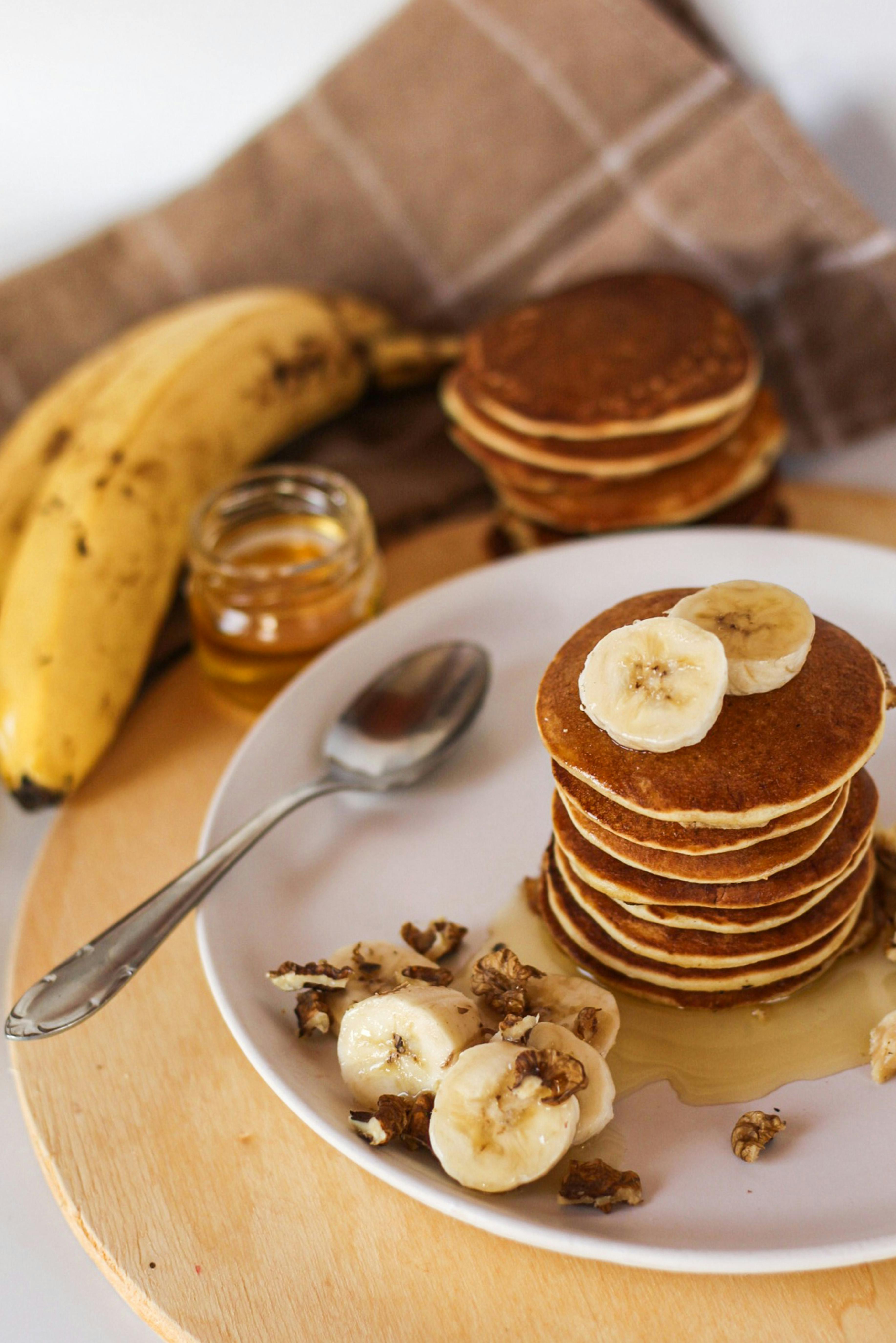 Pancakes with bananas | Source: Pexels