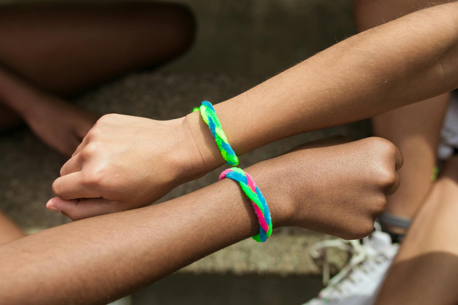 Kids wearing friendship bracelets | Source: Pexels
