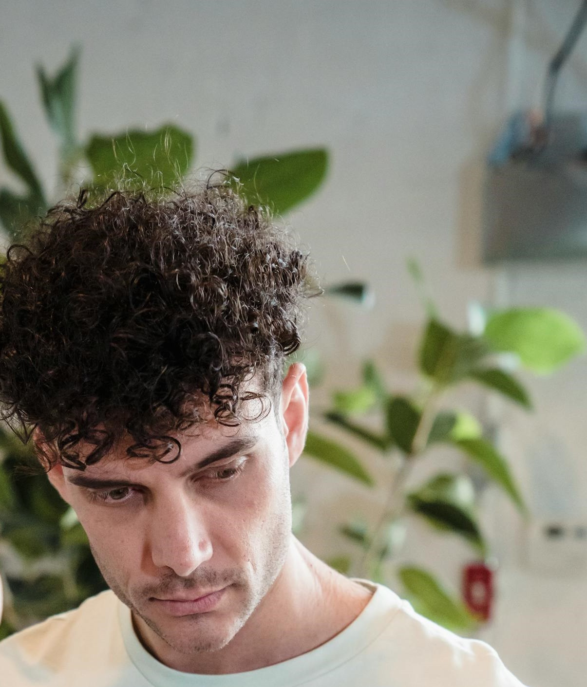 An unsettled man | Source: Pexels
