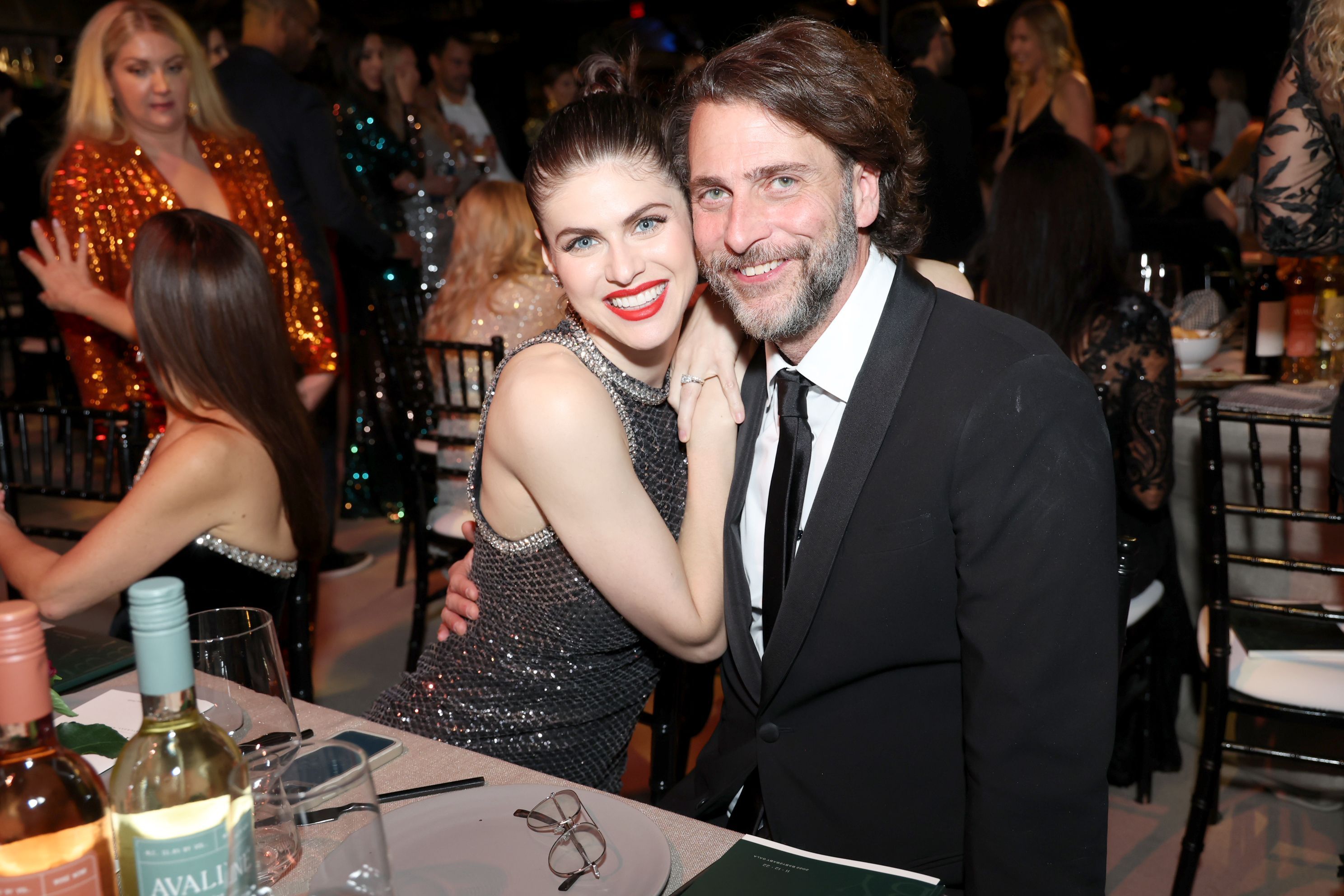 Alexandra Daddario and Andrew Form attend the 2022 Baby2Baby Gala presented by Paul Mitchell at Pacific Design Center on November 12, 2022 in West Hollywood, California. | Source: Getty Images