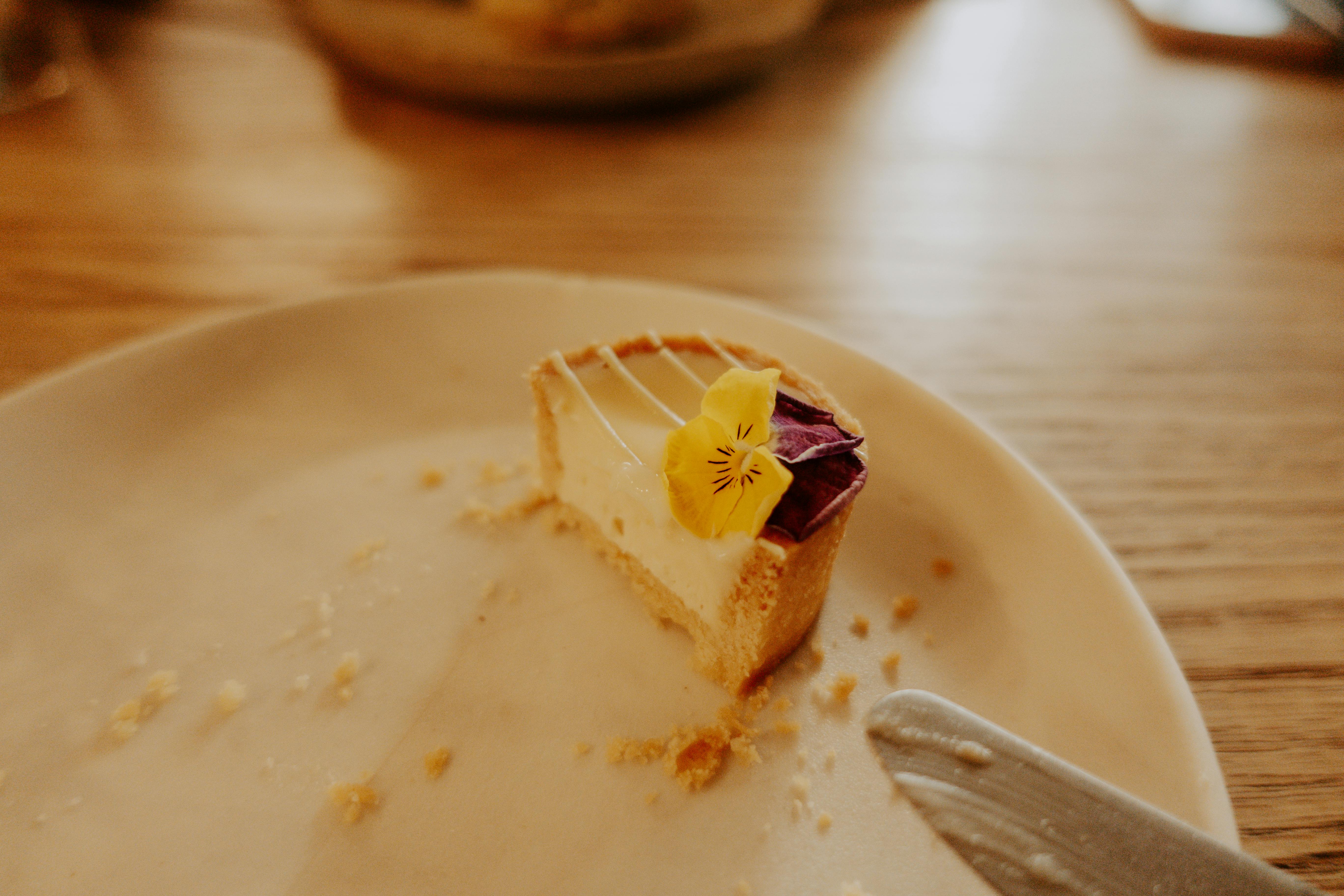 A leftover piece of a tart | Source: Pexels