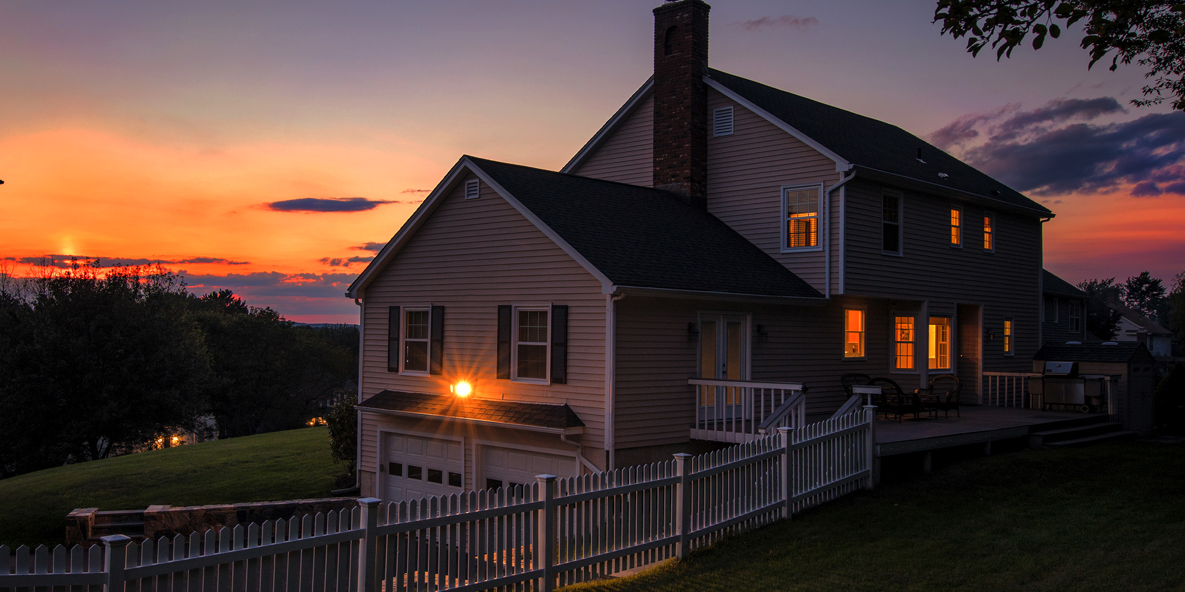 House at night | Source: Shutterstock
