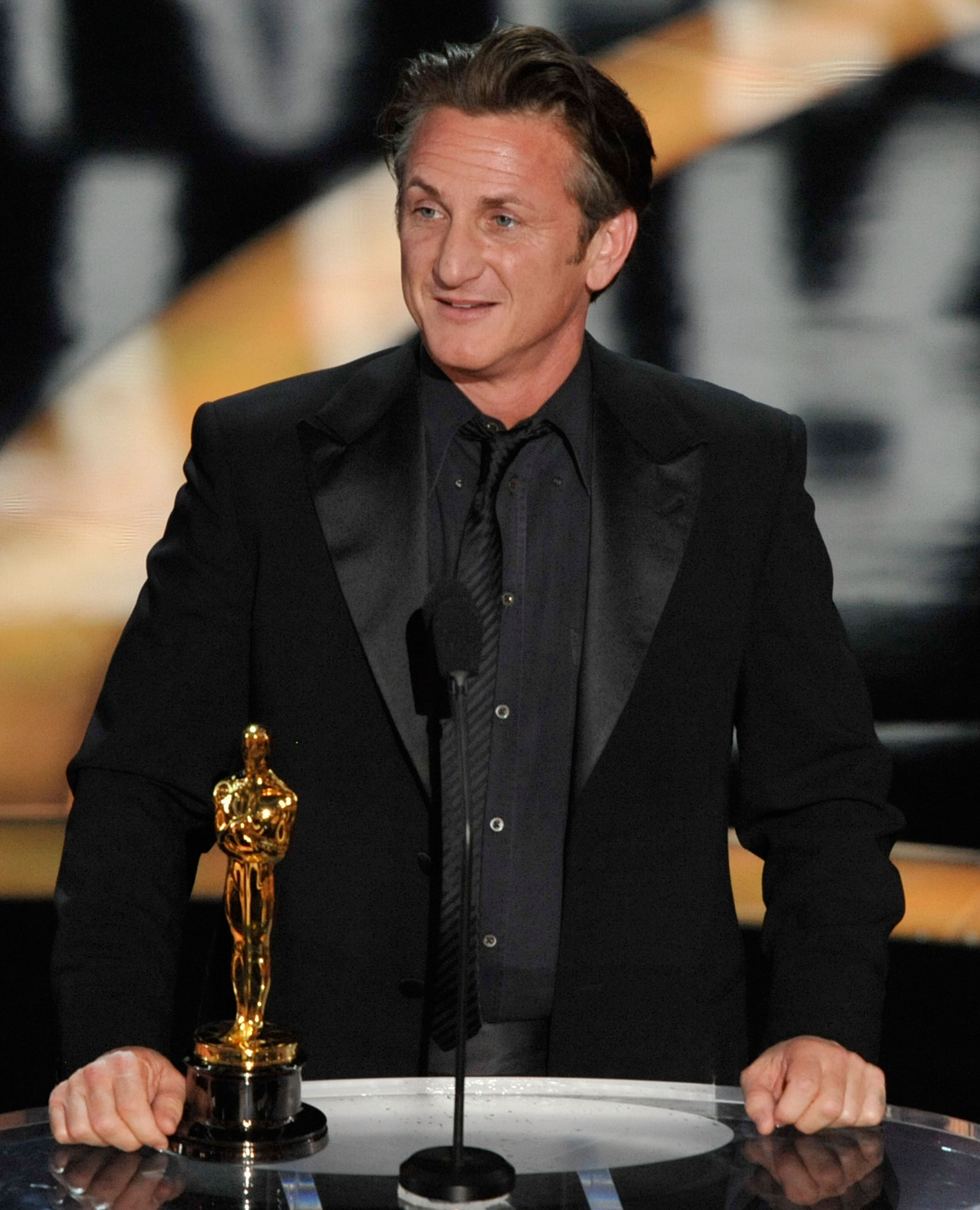 Sean Penn accepts his Best Actor award for "Milk" during the 81st Annual Academy Awards held at Kodak Theatre on February 22, 2009 in Los Angeles, California. | Source: Getty Images