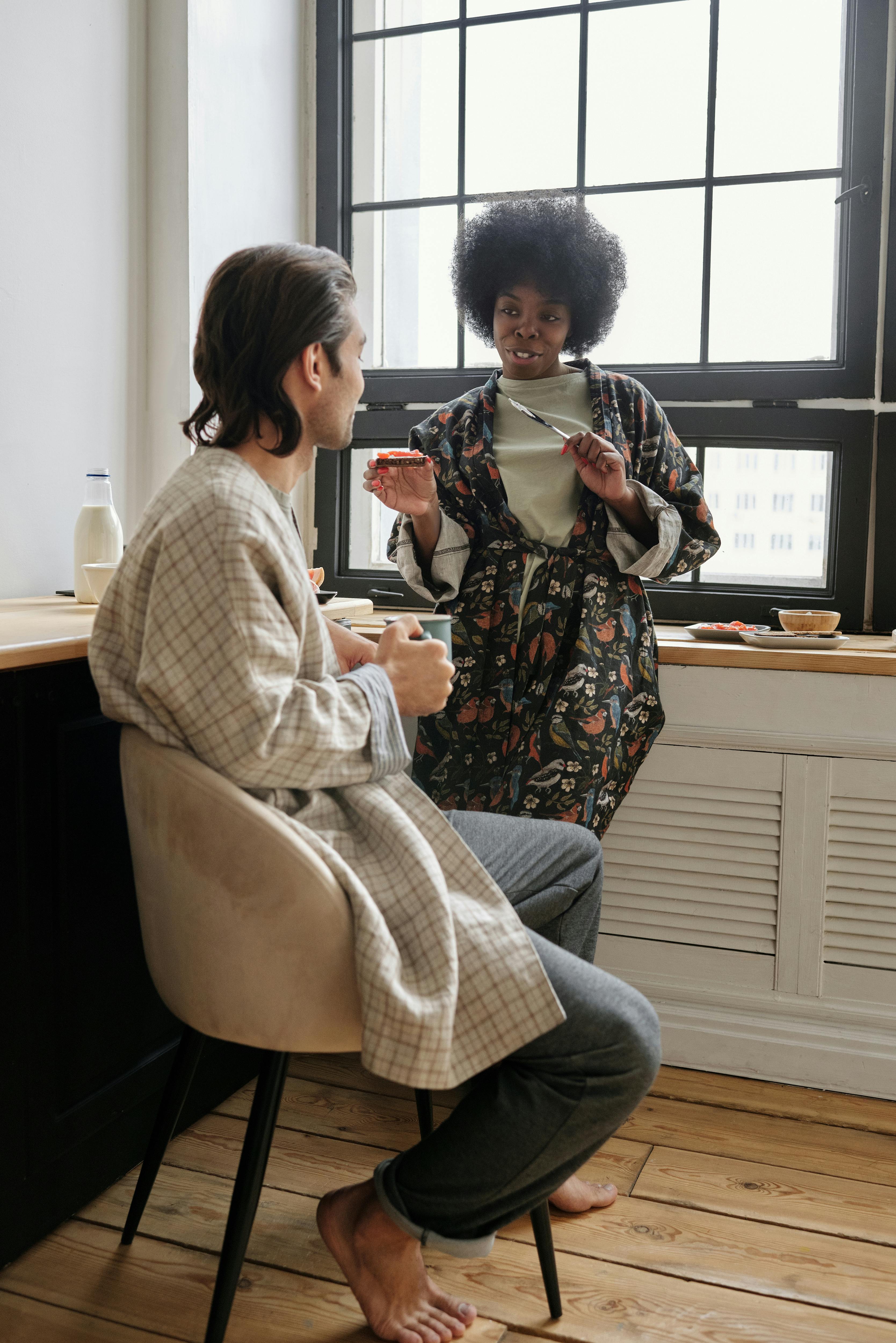 A couple enjoying each other's company | Source: Pexels