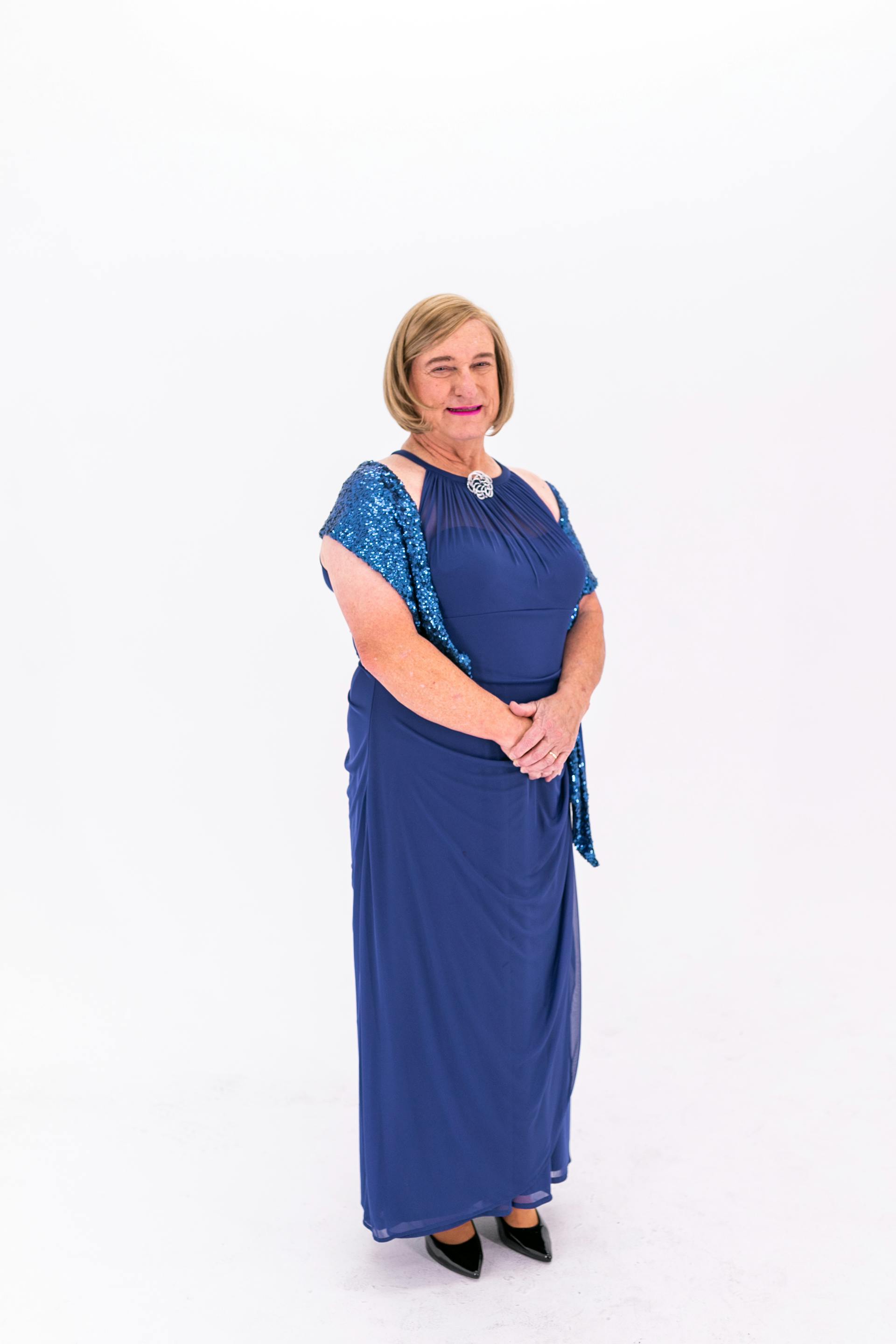 A woman wearing a blue dress | Source: Pexels