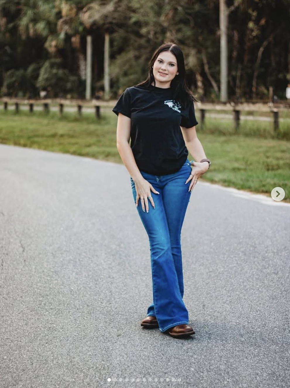 Anna Kepner's senior photos, posted on October 2, 2025. | Source: Instagram/anna.kepner16