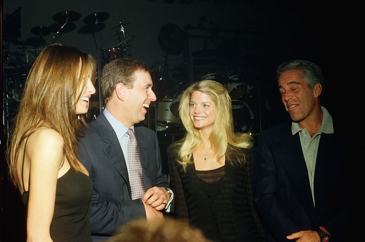 Melania Trump, Prince Andrew, Gwendolyn Beck and Jeffrey Epstein on February 12, 2000. | Source: Getty Images