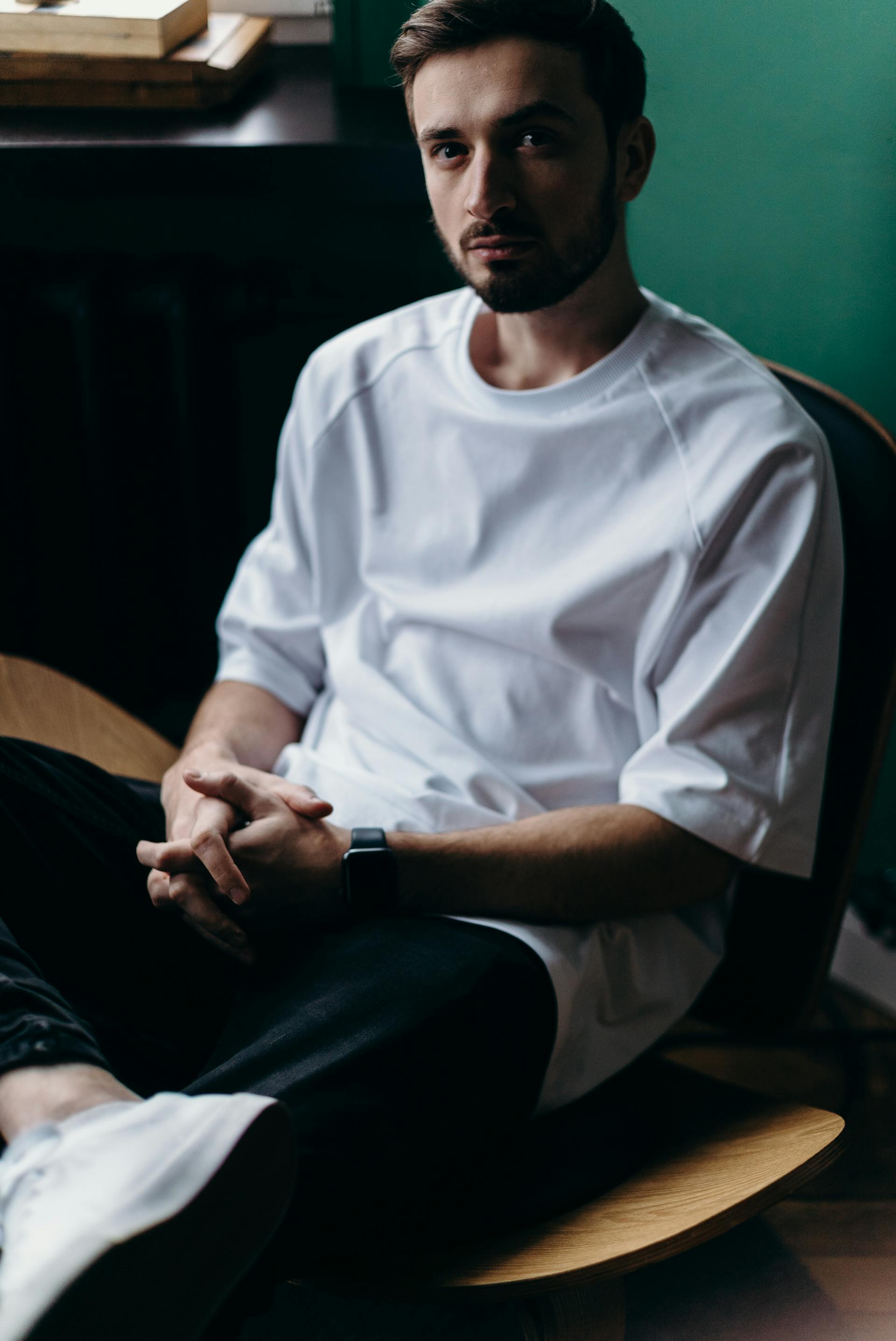 A young man with an angry facial expression | Source: Pexels