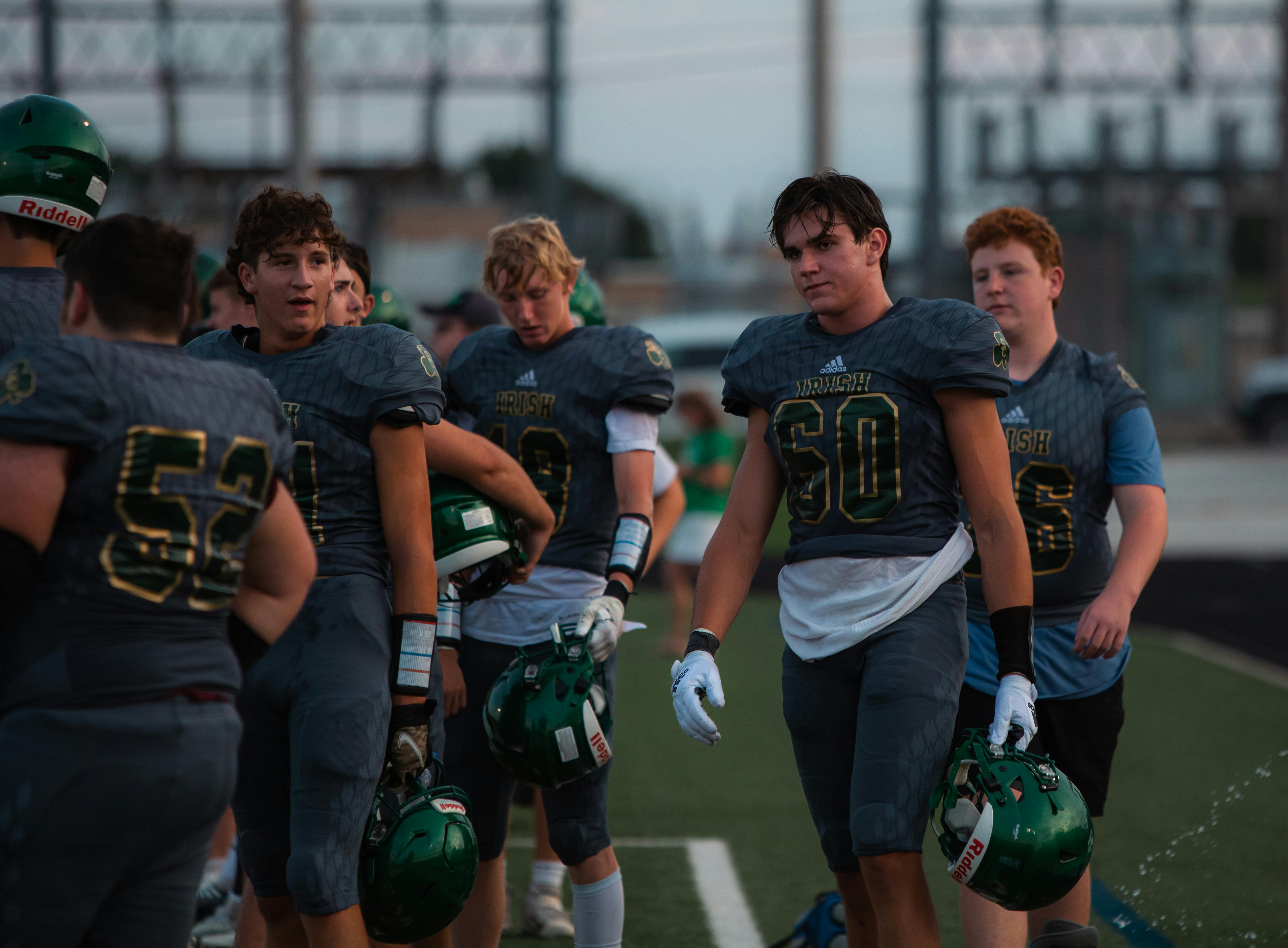 Football players on a field | Source: Pexels