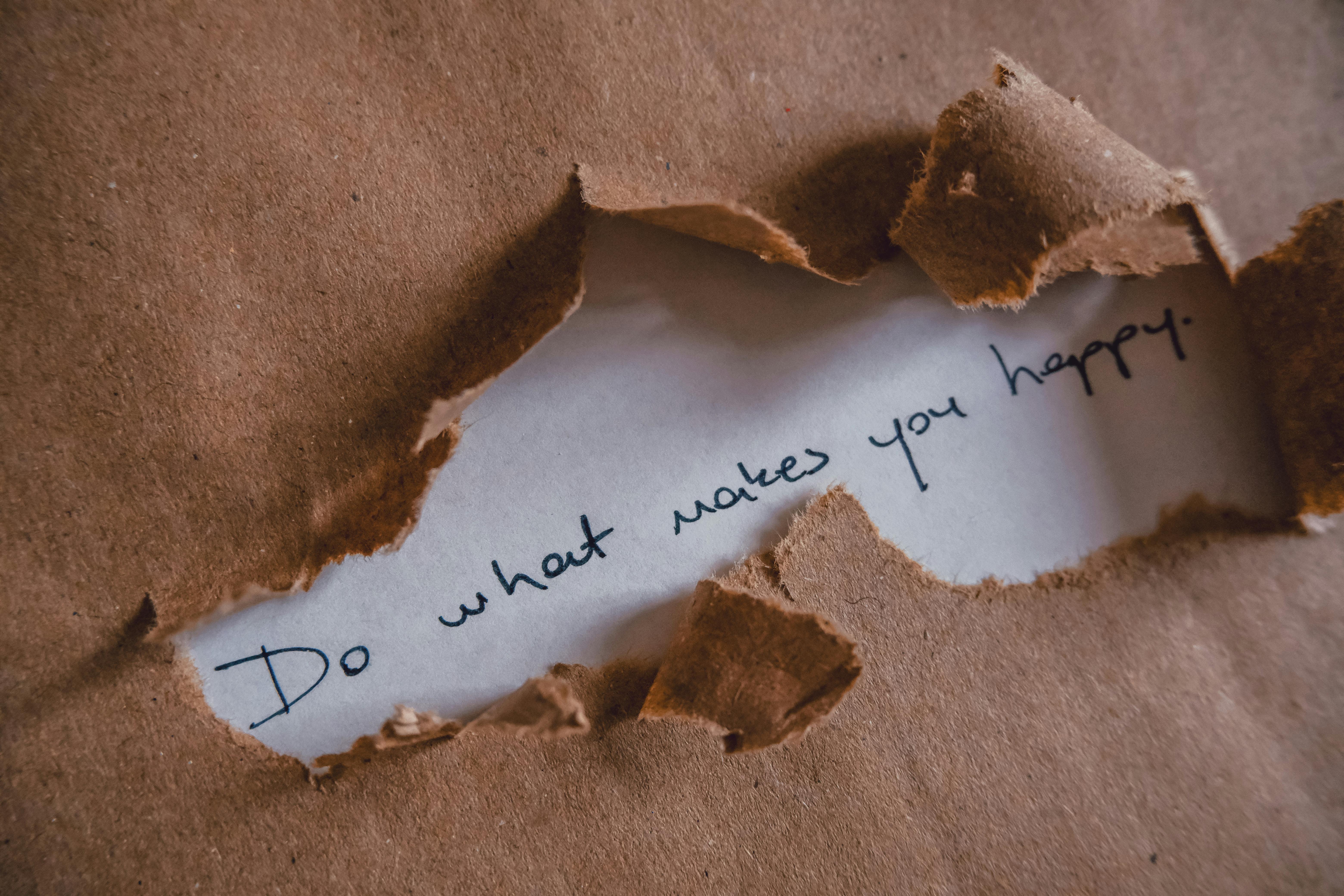A handwritten note | Source: Pexels