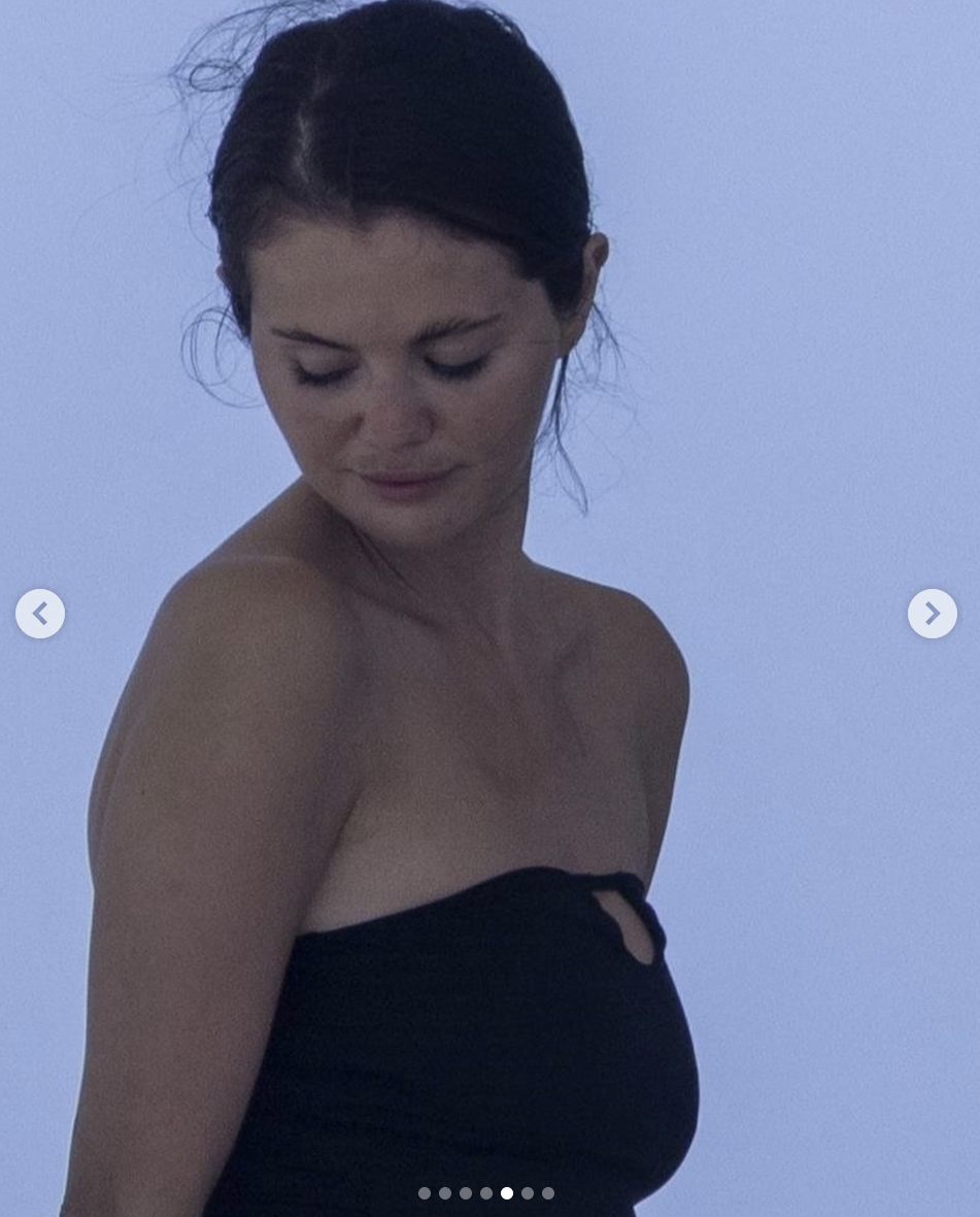 Selena Gomez's bare face as she enjoyed a day of yachting with her friends in Cabo San Lucas, Mexico, posted on August 25, 2025. | Source: Instagram/deuxmoi