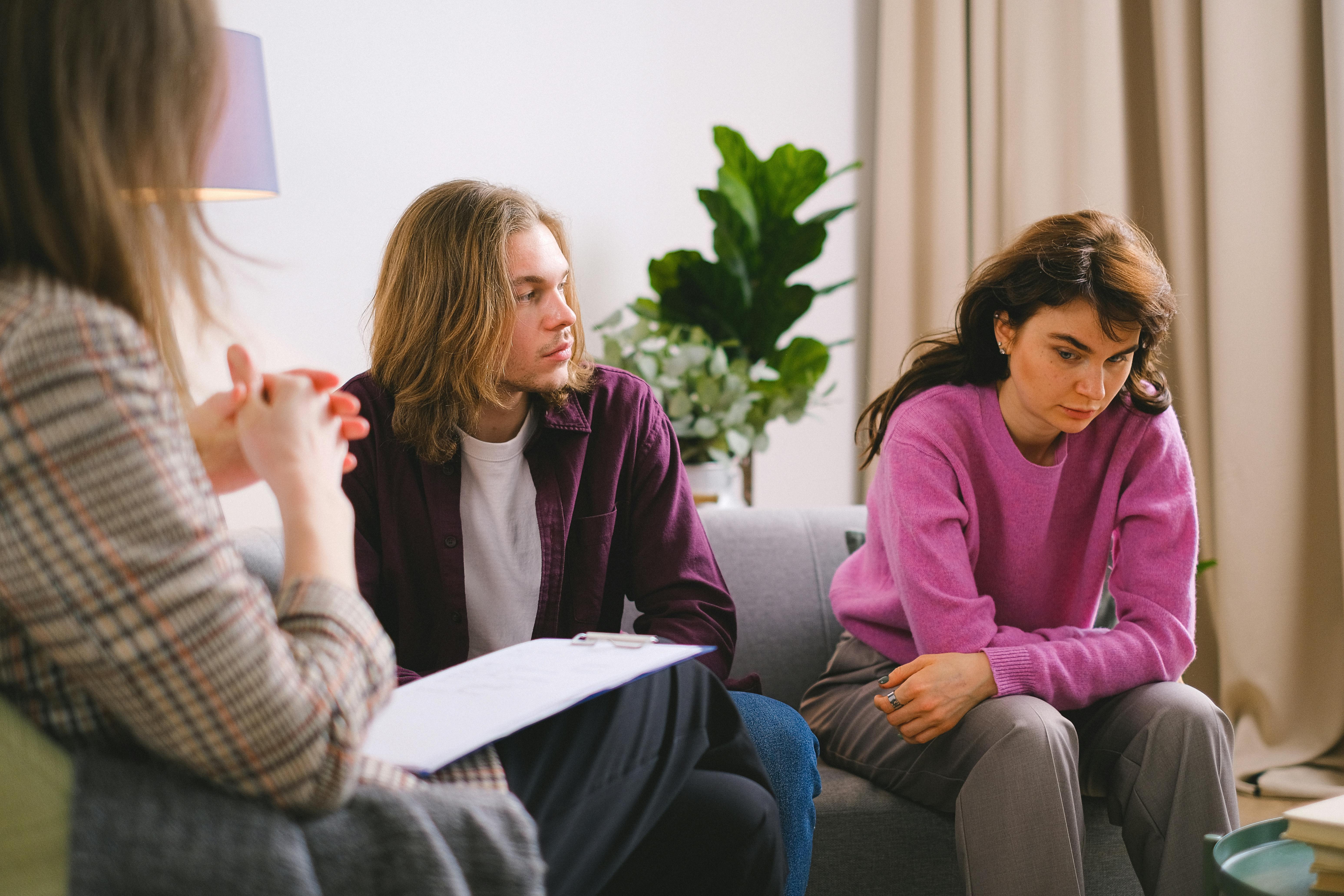 A couple in therapy | Source: Pexels