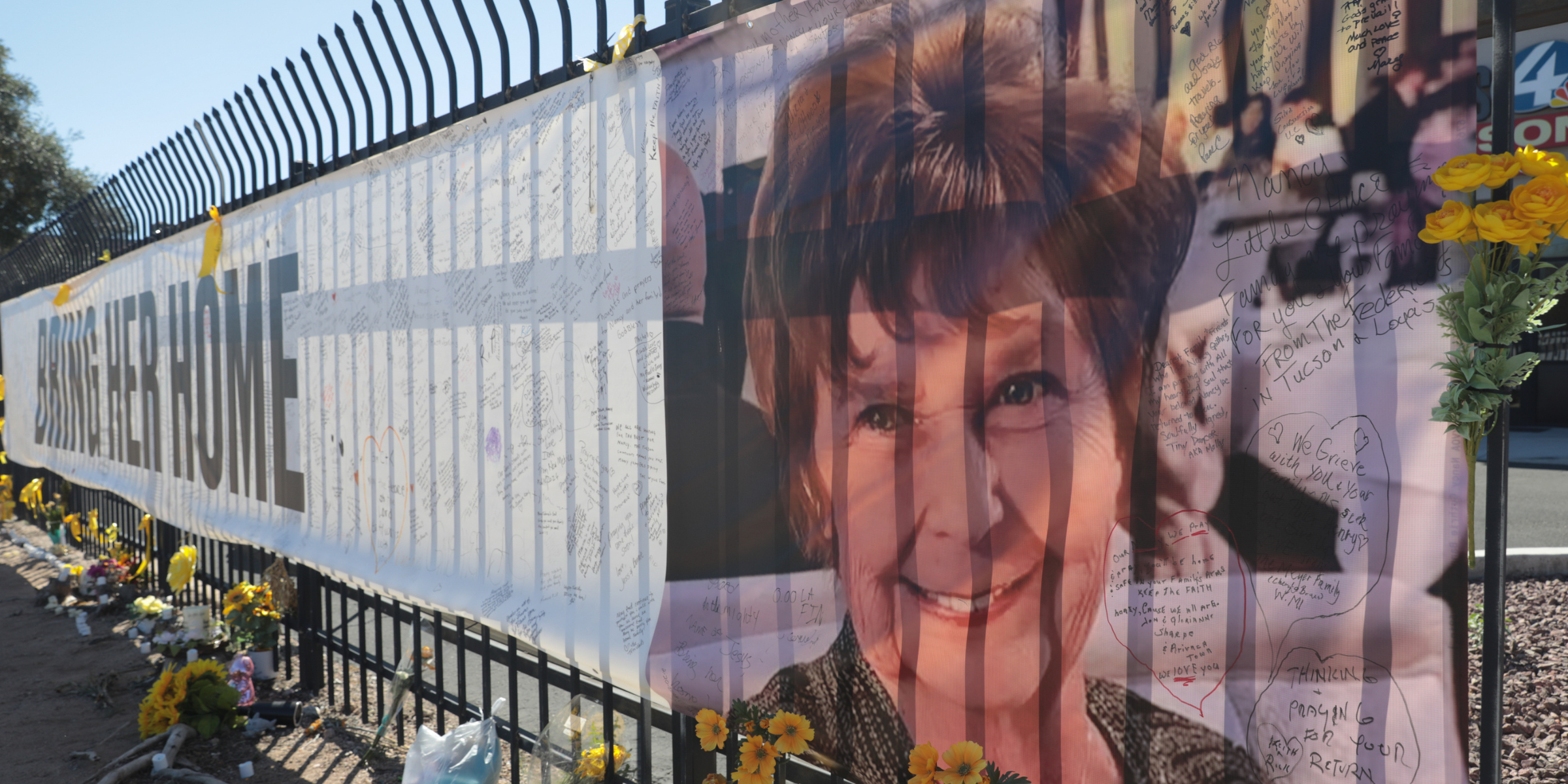 A banner in support of Nancy Guthrie | Source: Getty Images